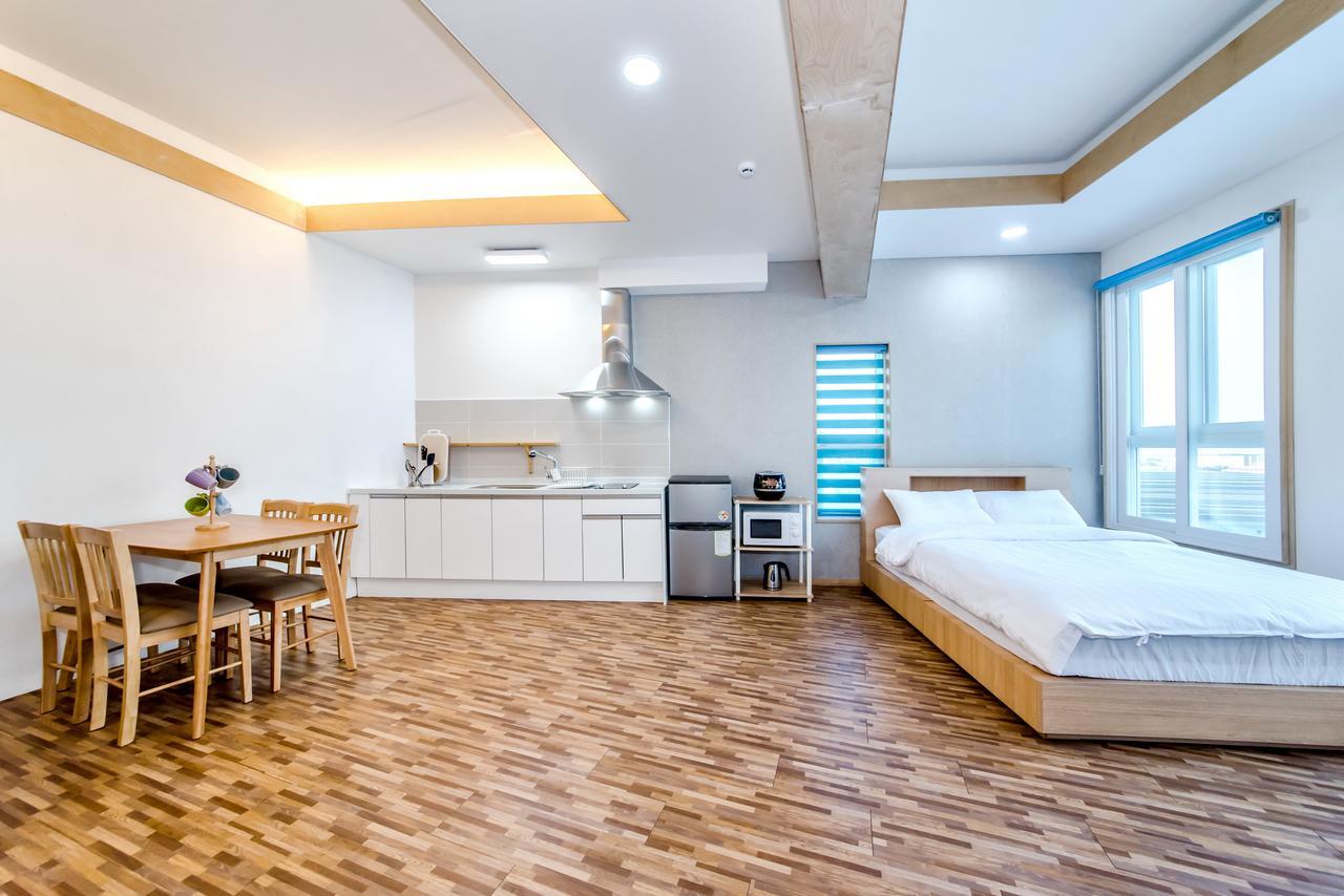 סאוגוויפו Jeju Hada Pension מראה חיצוני תמונה